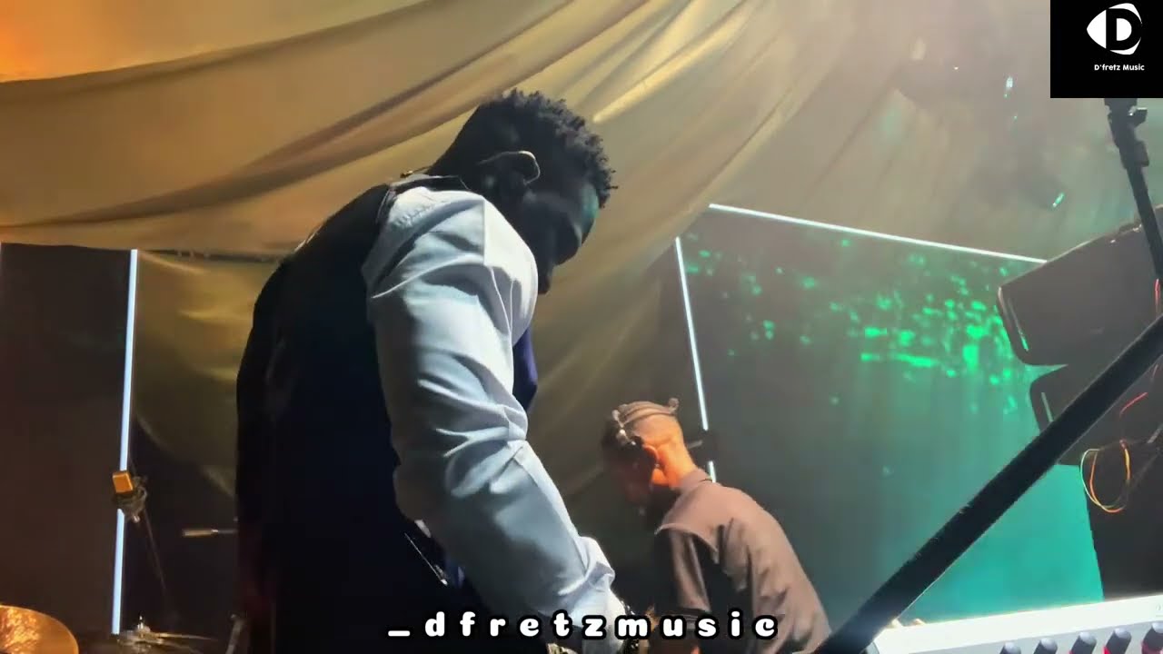 THE HOTTEST NAIJA SOUKOUS PRAISE MEDLEY 🎸🔥 @PastorJerryEze