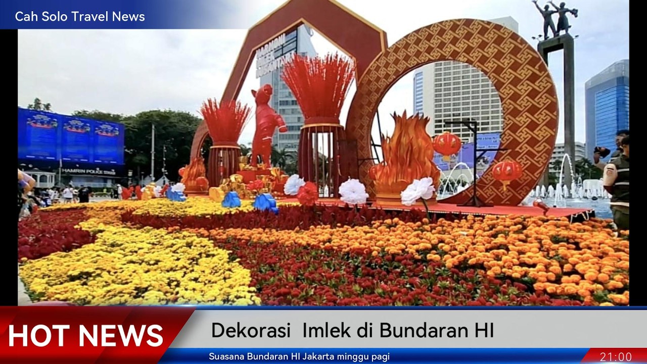 Semaraknya Dekorasi  Imlek di Bundaran HI