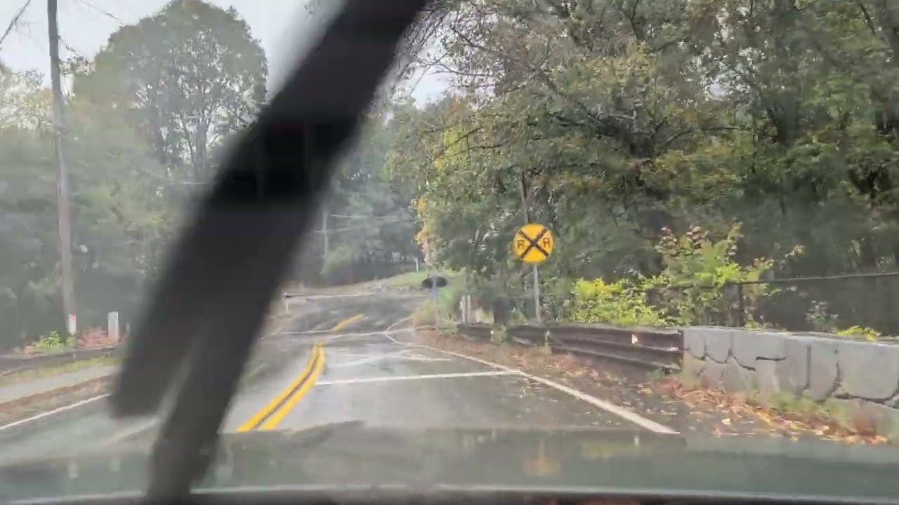Massachusetts Drive: Westford in a Lincoln Town Car with fall foliage and ASMR Rain