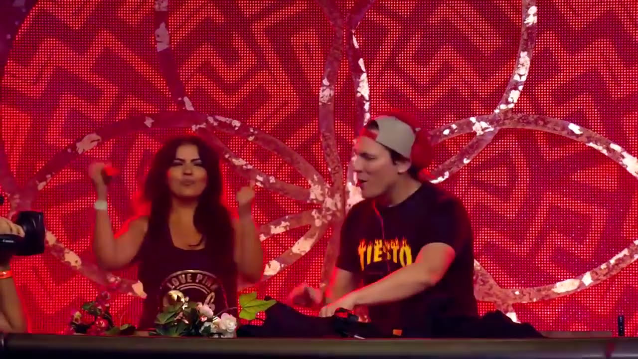 VASSY Live with Tiesto at Tomorrowland Music Festival