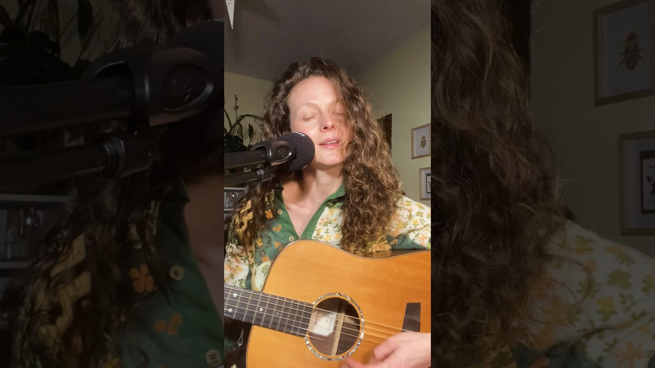 Amira Azar/ Pajaro Poderoso/ Yuri cover