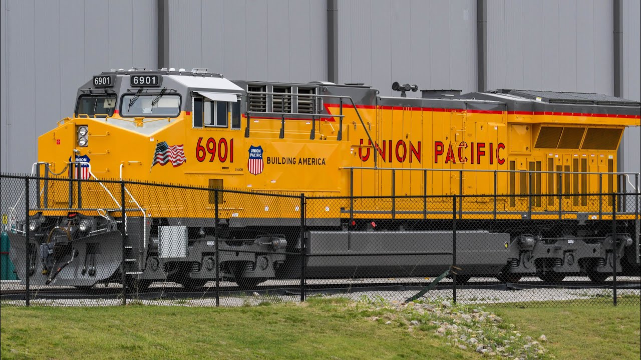 4K Railfanning Tower 55 pt.1