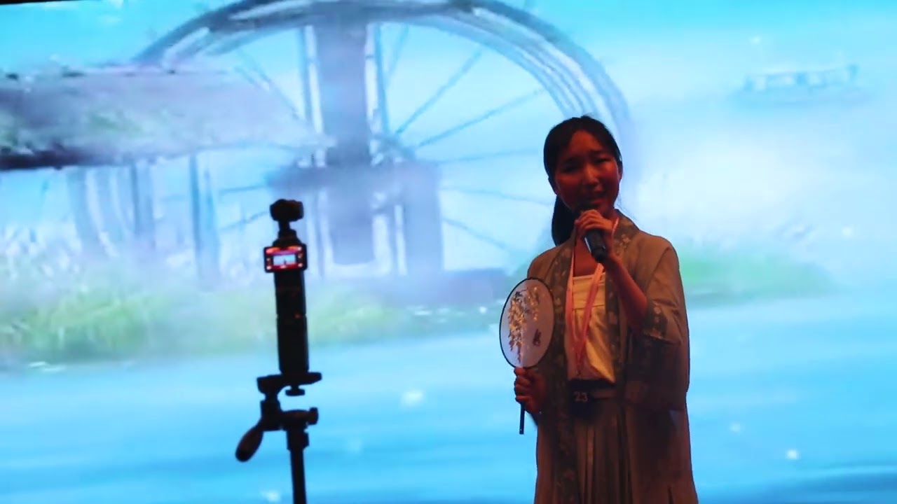 Bulgantamir Ganbat is reading Chinese poem at the Chinese cultural center in Ulaanbaatar, Mongolia