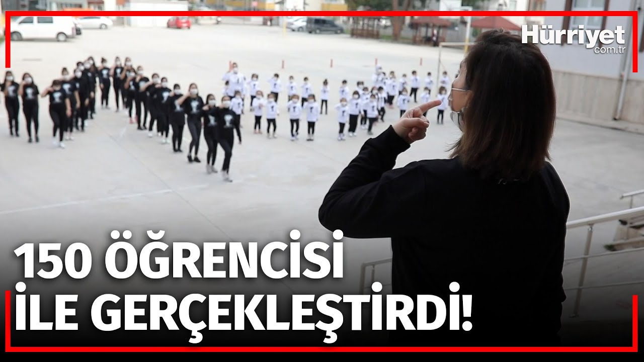 Saliha Öğretmen ‘Atam’ Marşını Besteledi, Öğrenciler Koreografiyle Seslendirdi