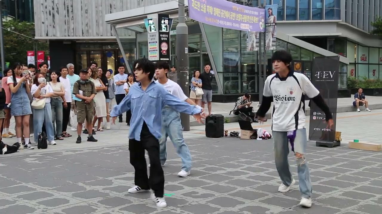 Kpop#JHKTV]#T:EV(DOB) in Shinchon kpop dance#Smoothie#NCT DREAM#투에버 신촌케이팝댄스 #스무디#엔시티