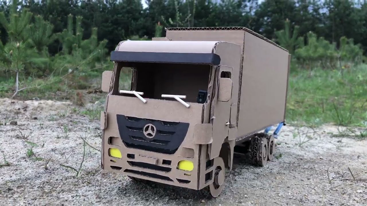 DIY Truck Mercedes Actros with Tail Lift