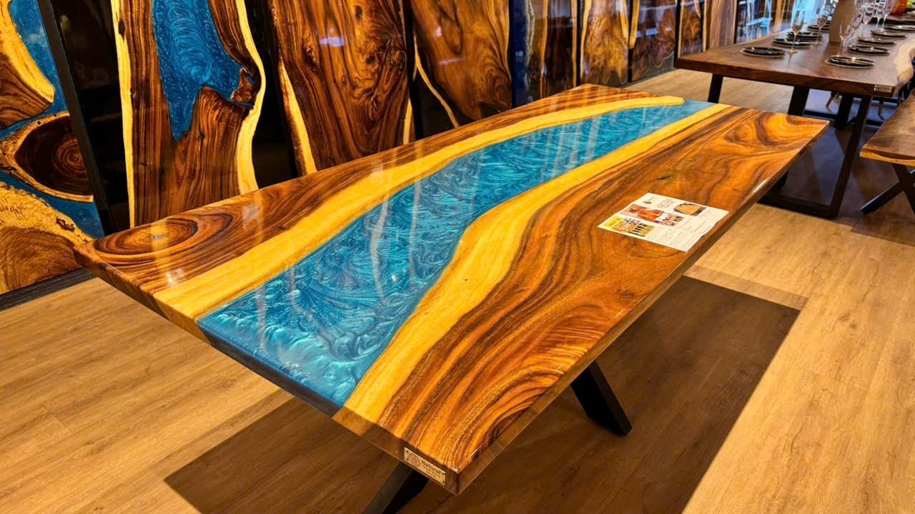 EPX0147 Natural Timber Stone | Blue Epoxy Resin River Dining Table