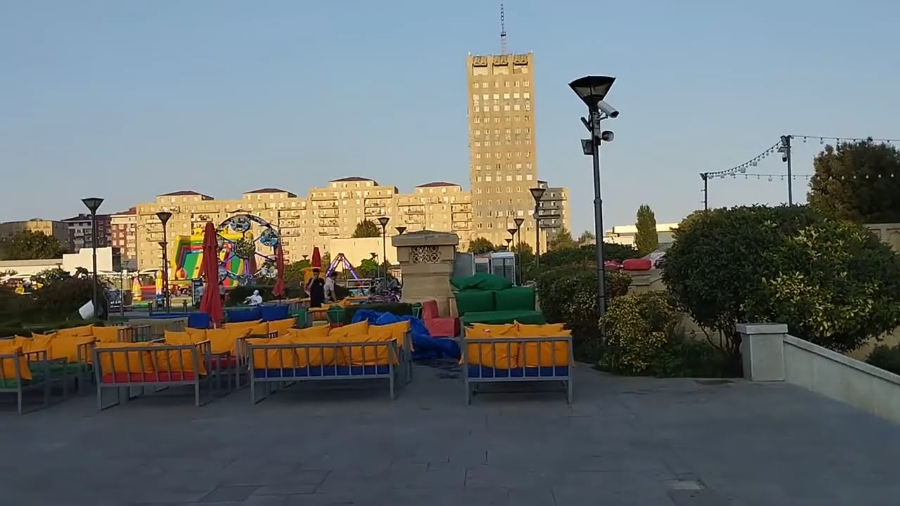 Баку. Ясамальский парк. Bakı. Yasamal parkı. Baku. Yasamal Park