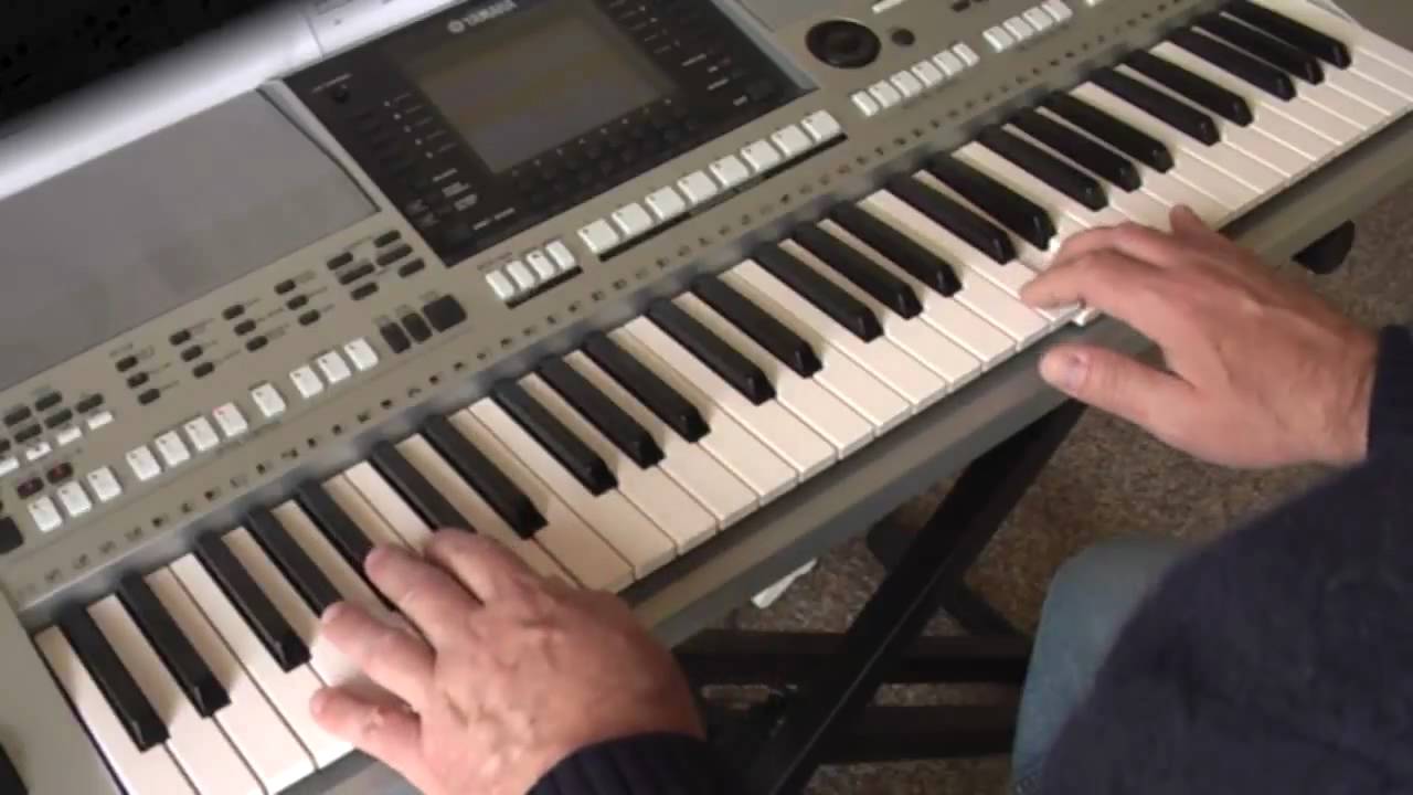 My Way played on the Yamaha PSR-S900