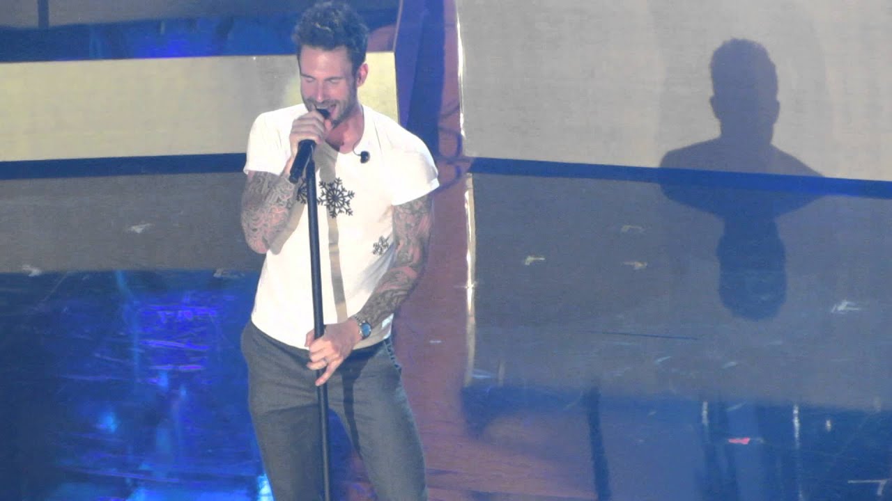 Maroon 5- This Love/Animals [Live @ The Shirine Auditorium]