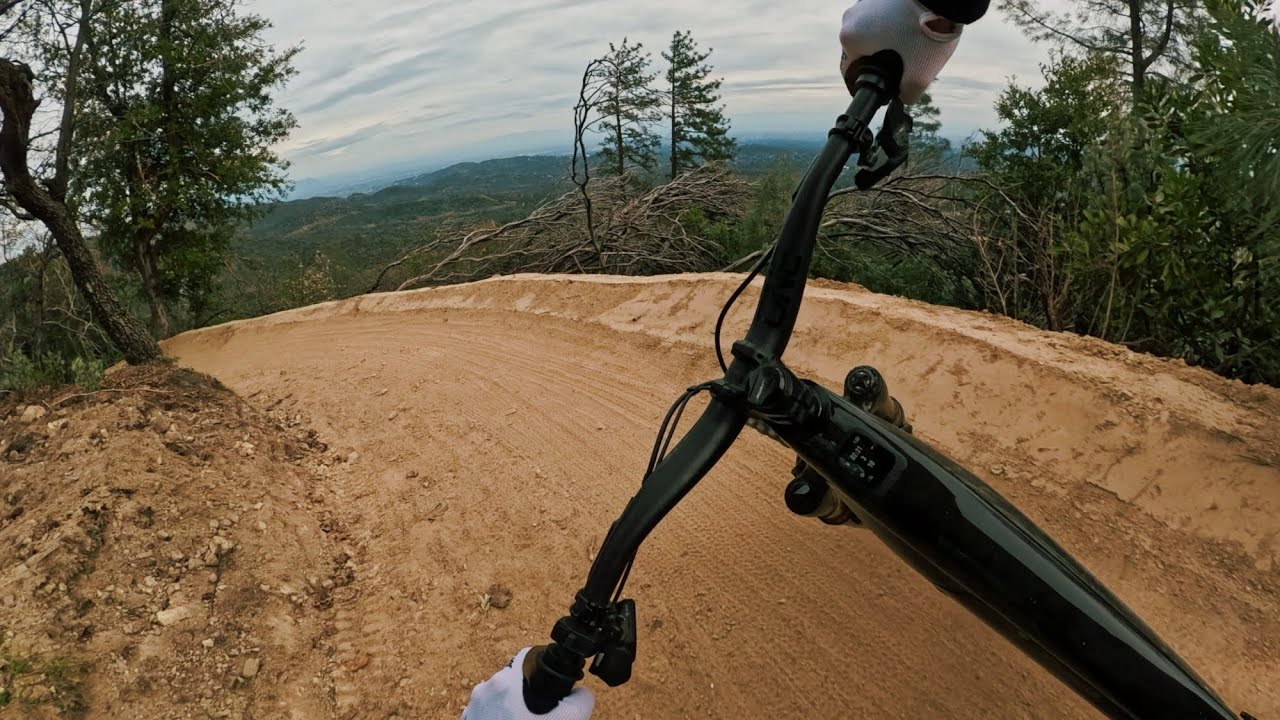 The Summit/Snail trail on the Specialized Levo 4 ⚡️🔋