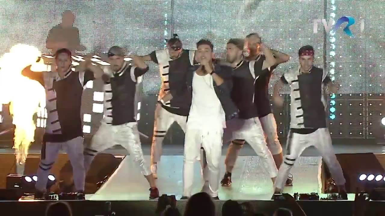 Faydee - Nobody & Love In Dubai (Live) | Media Music Awards 2016