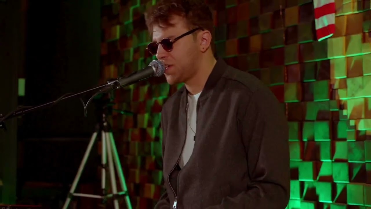 Ben Dunnill - Lose Yourself CRAZY VIRAL Version (Eminem Cover)