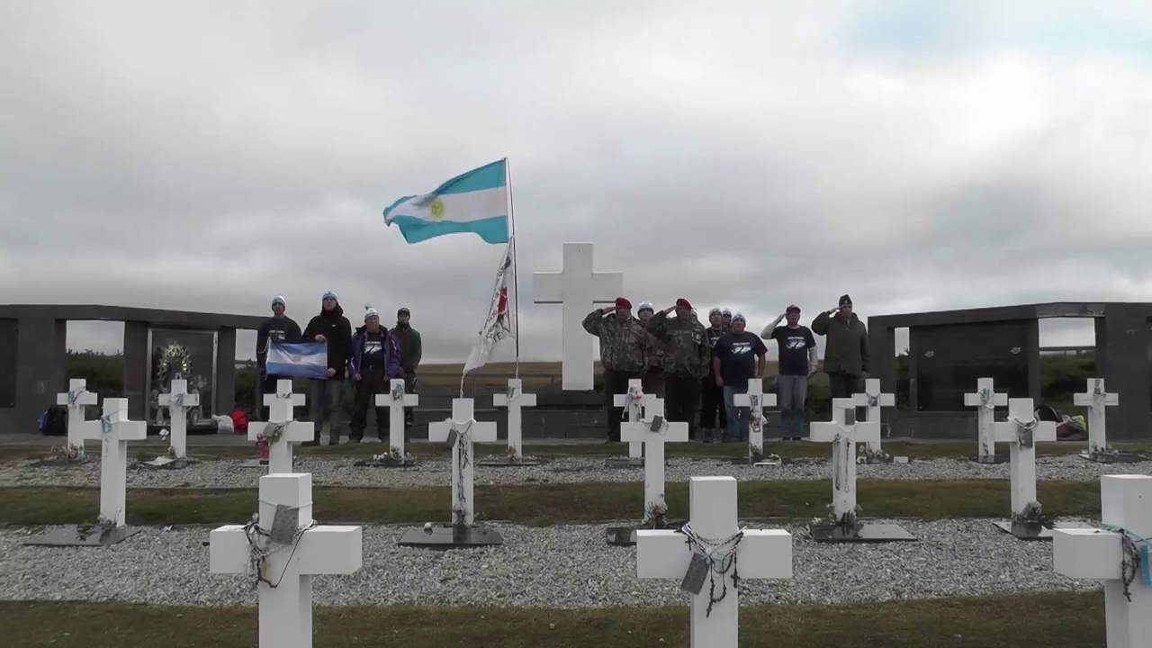 Himno Nacional Argentino Cantado en Malvinas