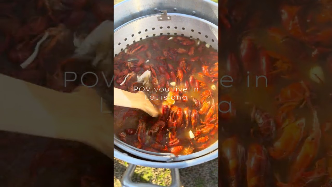 Crawfish boil days are my favorite days! 