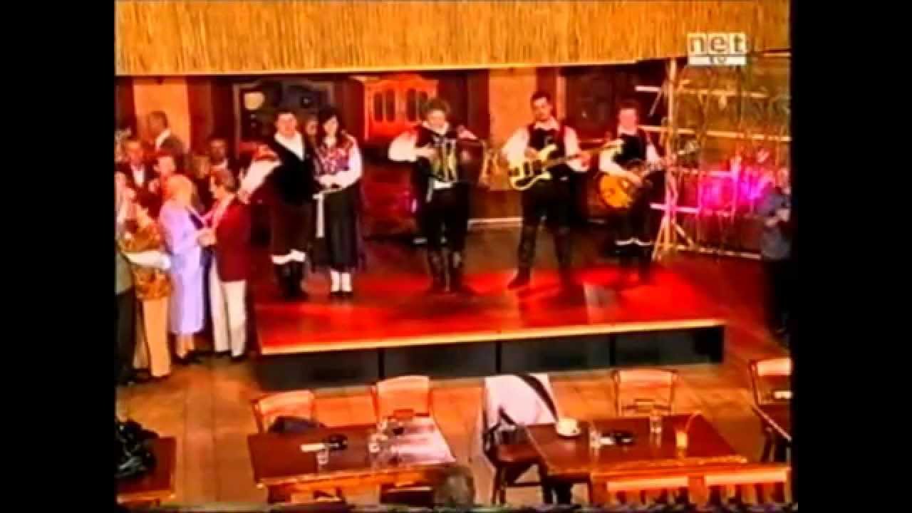 Ansambel Lipovšek - Ljubezen ne vpraša
