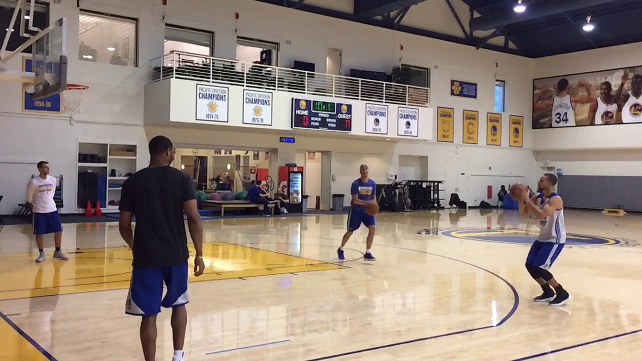 [!] Stephen Curry 47-for-50 on 3-pointers at Warriors (34-6) practice, 2 days before Cavs MLK Game