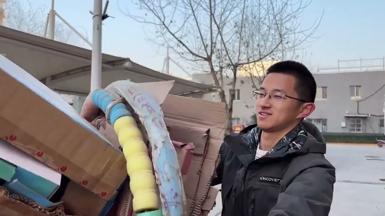 表哥新房收拾出废品，这两大车到底能赚多少？拿到钱奶奶高兴坏了 #vlog十亿流量扶持计划 #vlog日常