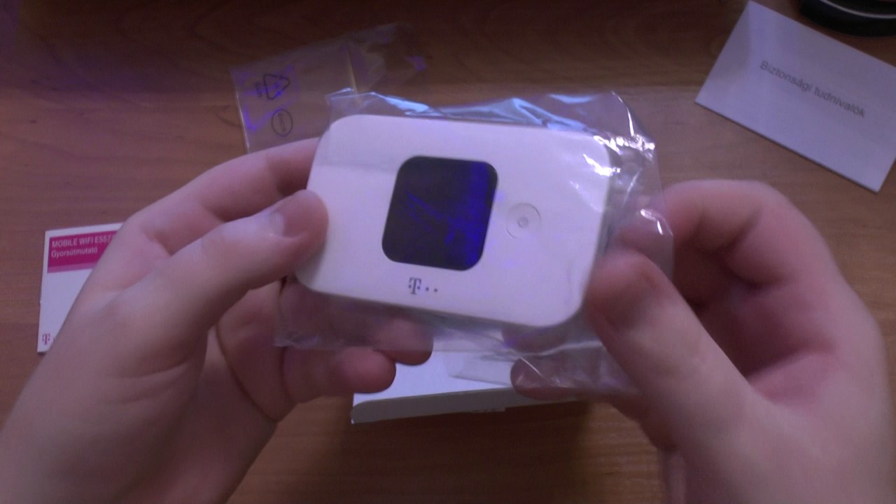 Huawei Mobile WiFi E5577C router unboxing video (Magyar) - Hordozhat&oacute; WiFi hotspot kicsomagol&aacute;s