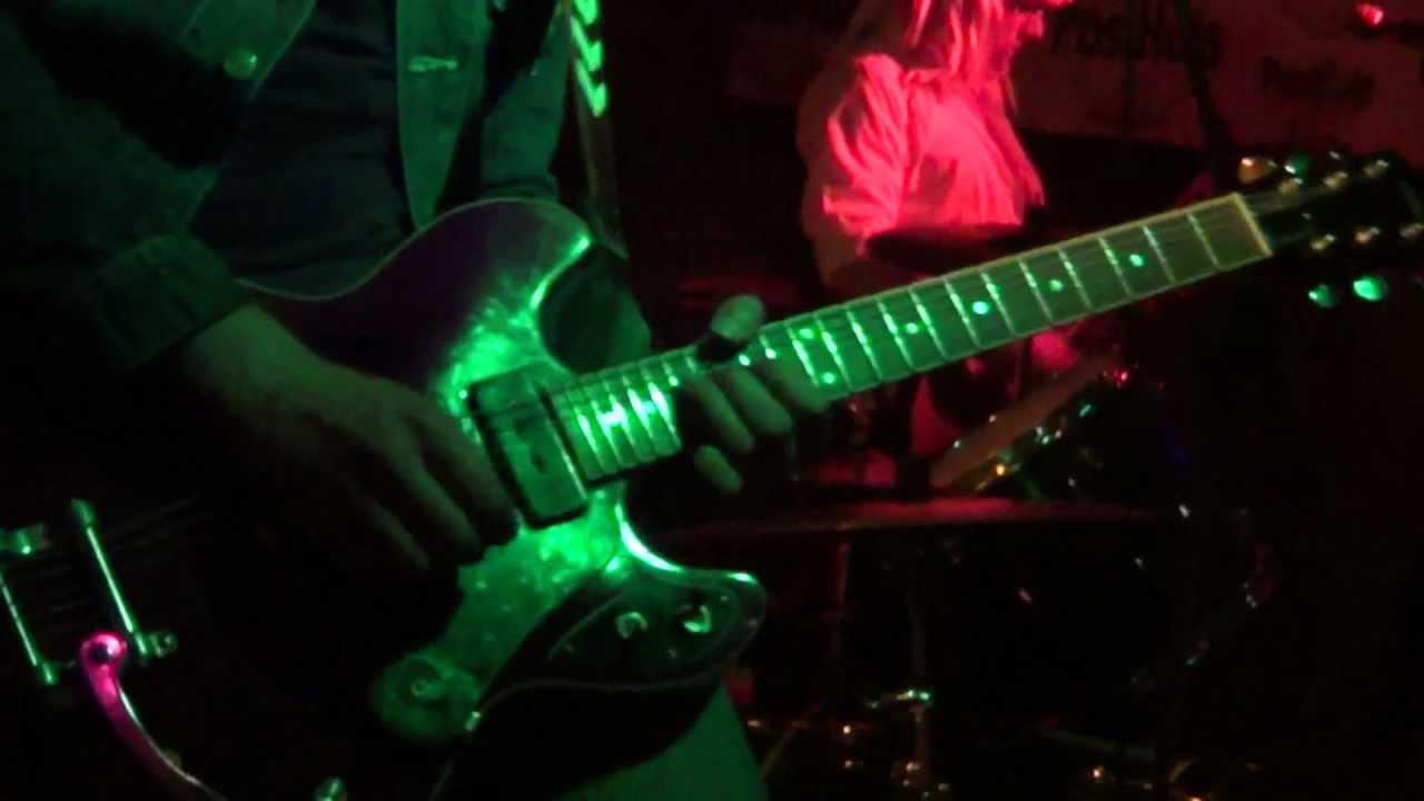 De Vettige Wijven ~ Eggplant Fetish live @ Kruiswegkermis