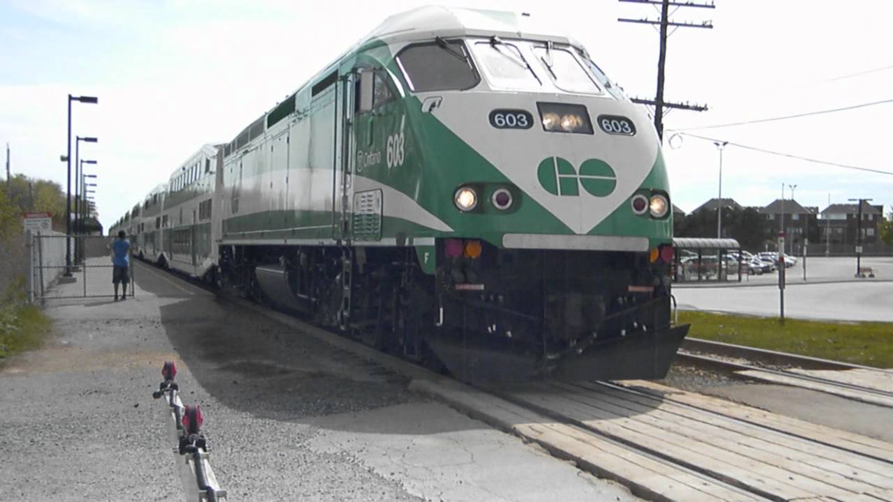 GO Transit MPI MP40 PH-3C 603