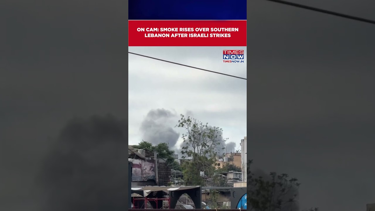 Dramatic Smoke Plumes Over Southern Lebanon After Deadly Israeli Airstrikes #shorts