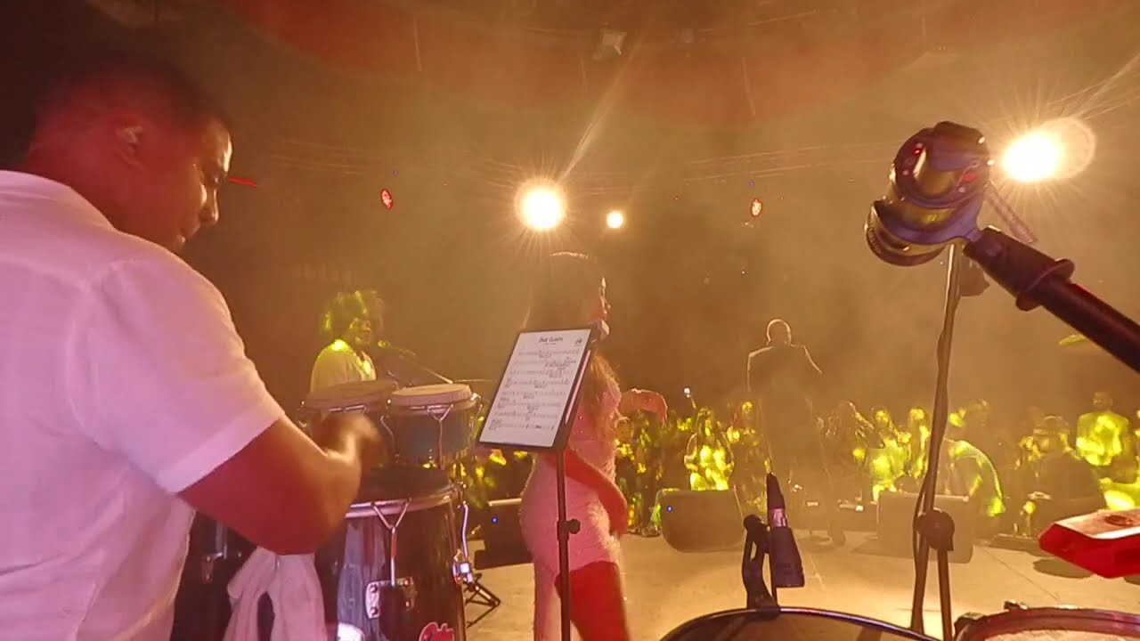 El nino y la verdad en vivo flamingo Miami. congas Yasmane Santos . Dime cuanto .
