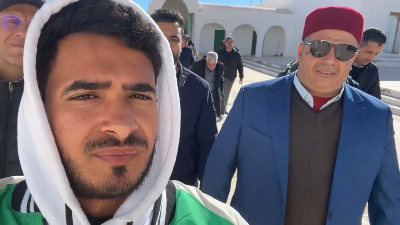 في مقام سيدي عبد الله بوجليدة، الولي الكبير المشتهر.