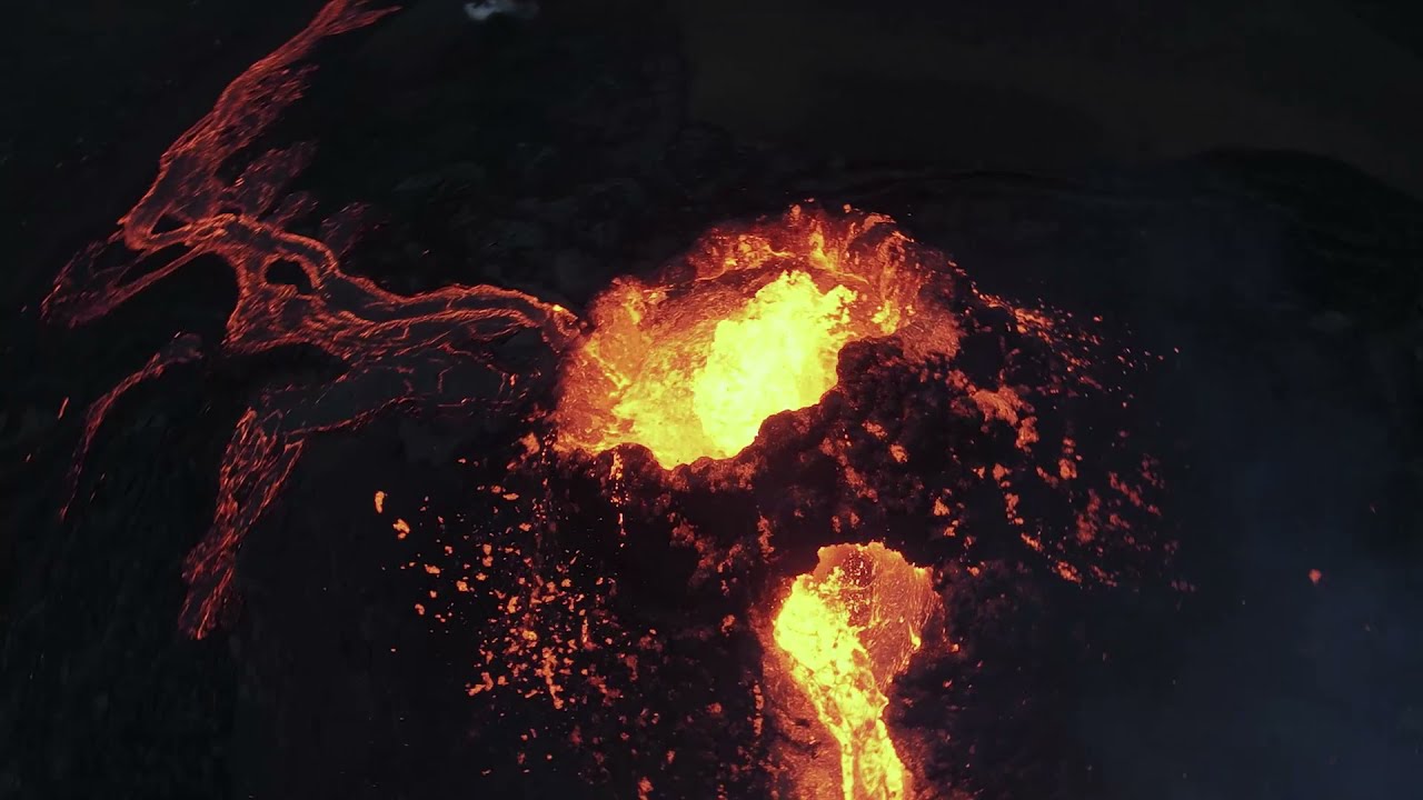 The volcanic eruption in Iceland! With DJI FPV drone