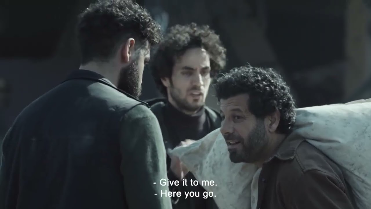 بيتخانقوا ع كيس طحين💔|صحاب الأرض #فلسطين #فلسطين_حرة #مسلسلات #video 