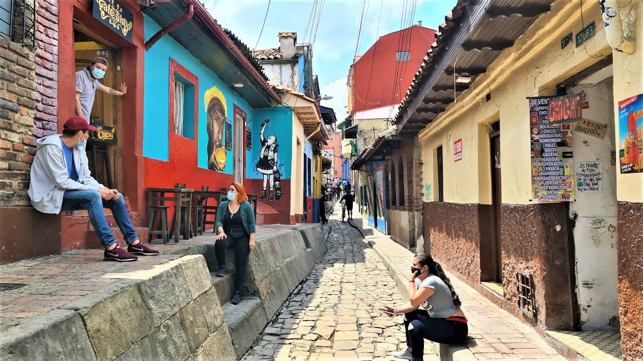 Grafitty Street & Flight - Bogota - Colombia