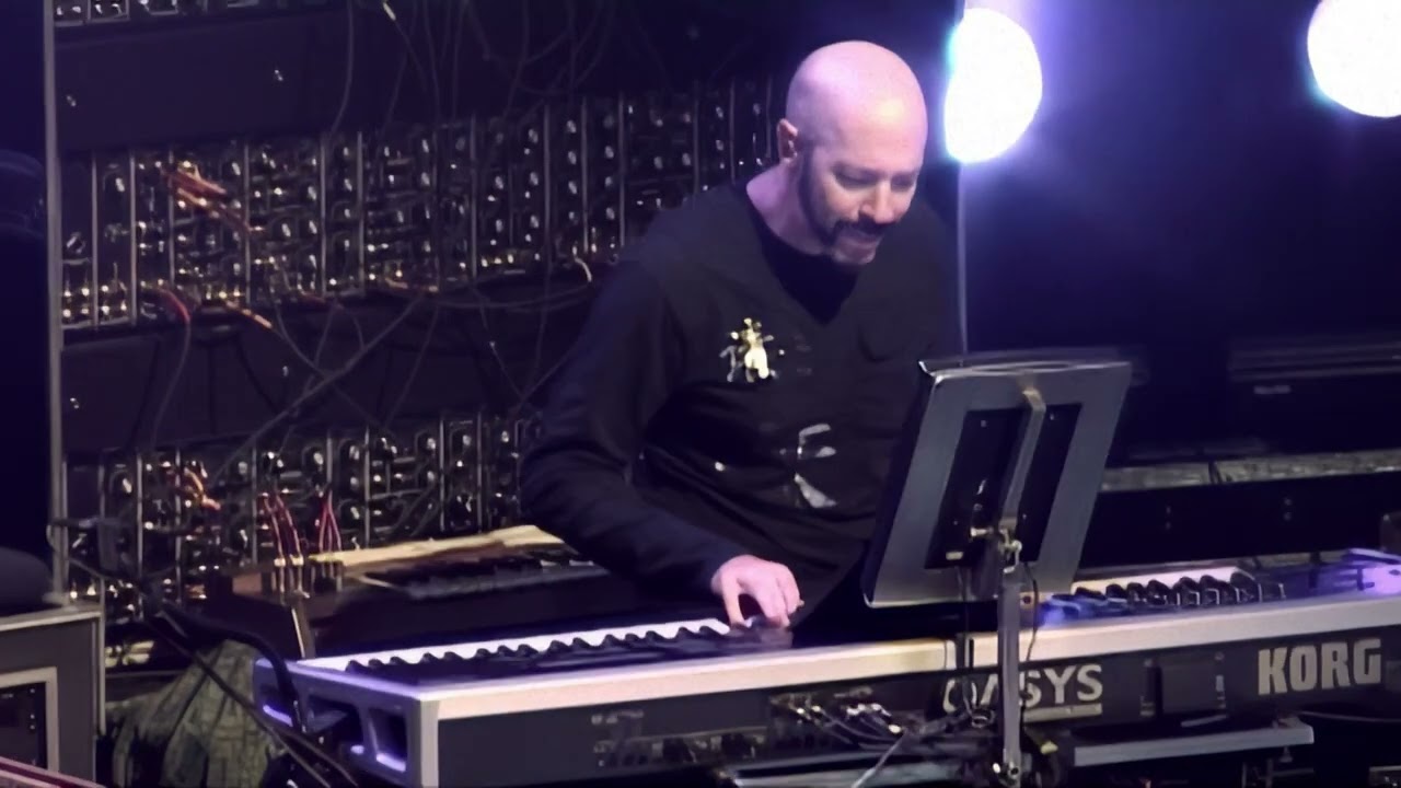 Dream Theater - Dark Side of the Moon HD