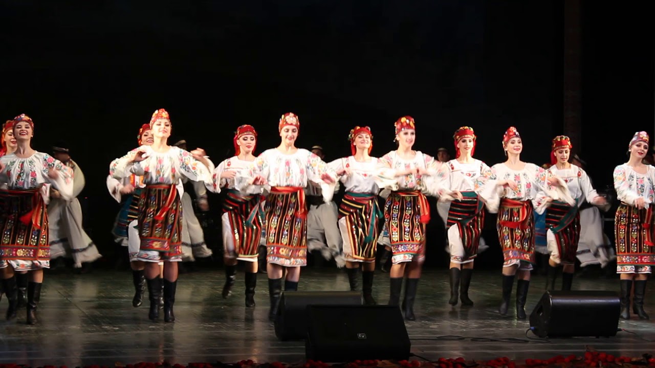 Ансамбль народного танцю 