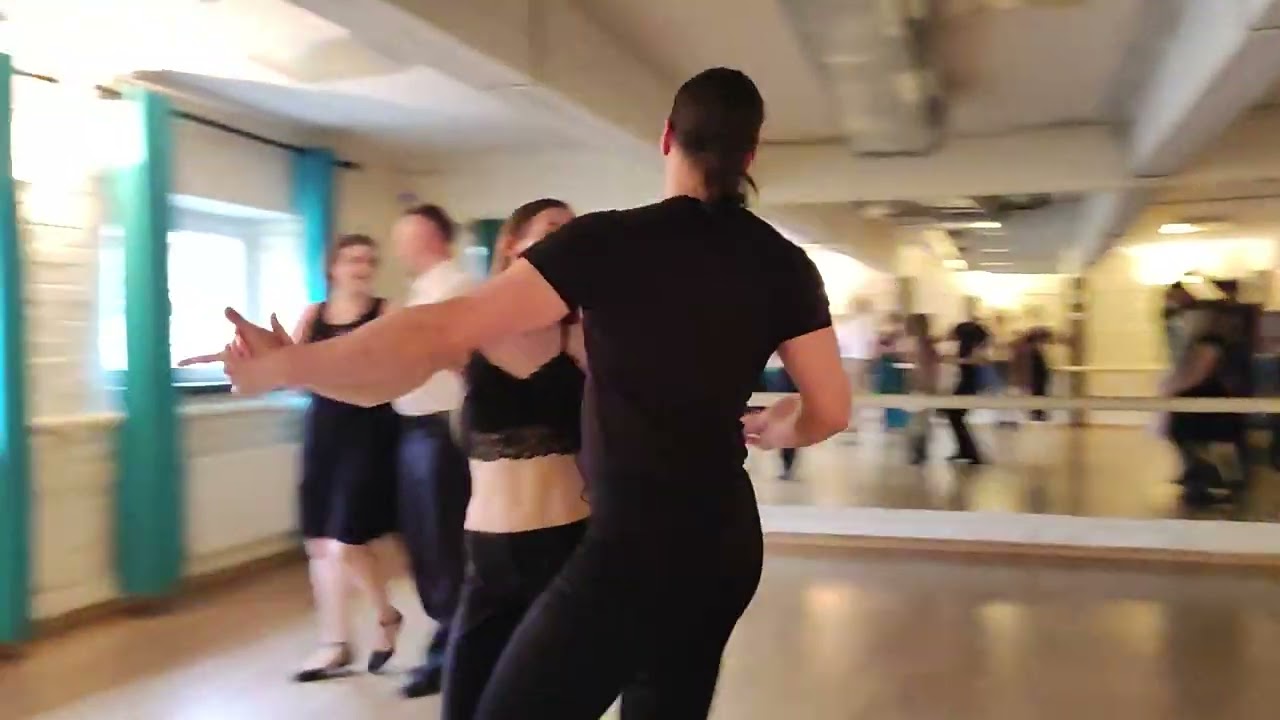 Cross-step waltz. Кросс-степ вальс. Паша и Юля