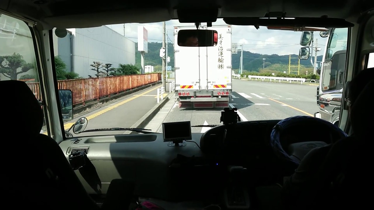 バスコン コースターの運転風景