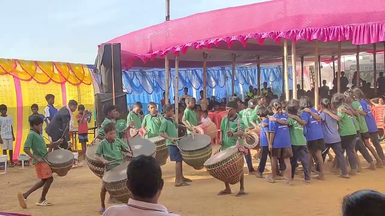 new kudukh video song/kurukh dance video. kurukh school oppa,lohardaga/ school dance video/ new song