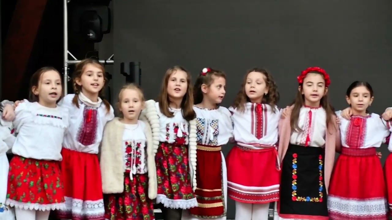Vin oltenii-n colindat - Tezaur Românesc - (Creative Classroom - Muzeul Satului Timișoara)