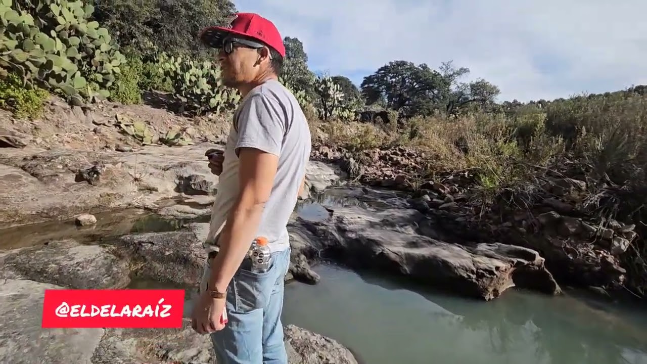 Pinturas rupestres y Una Cueva ancestral | El de La Raíz