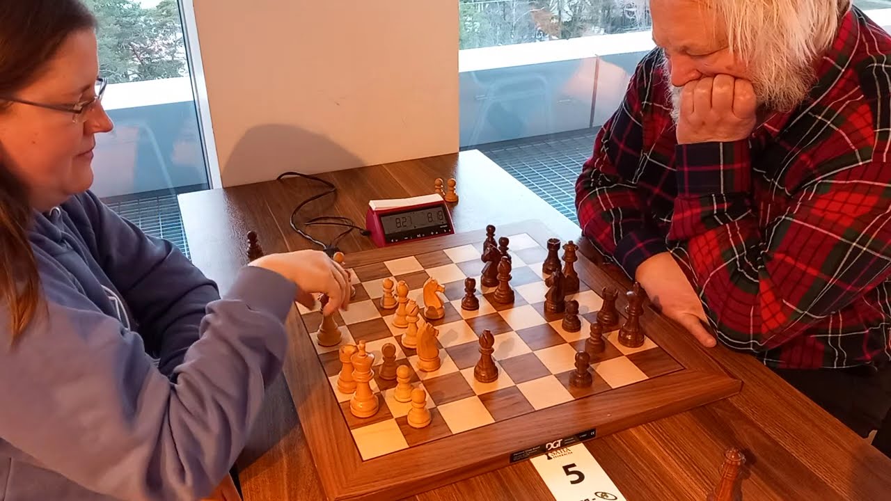 WGM Ilze Berzina - GM Artur Jussupow | Rapid chess