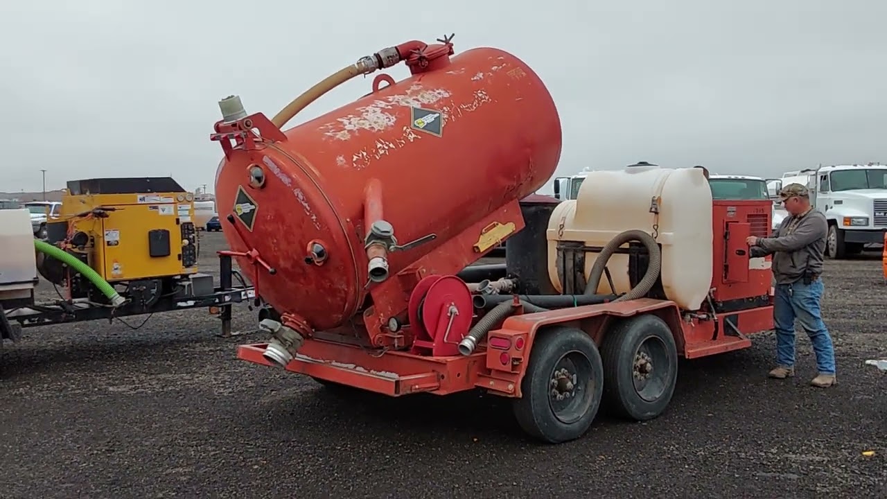 #8603 - 2003 Ditch Witch FX30 Hydro Vac Trailer