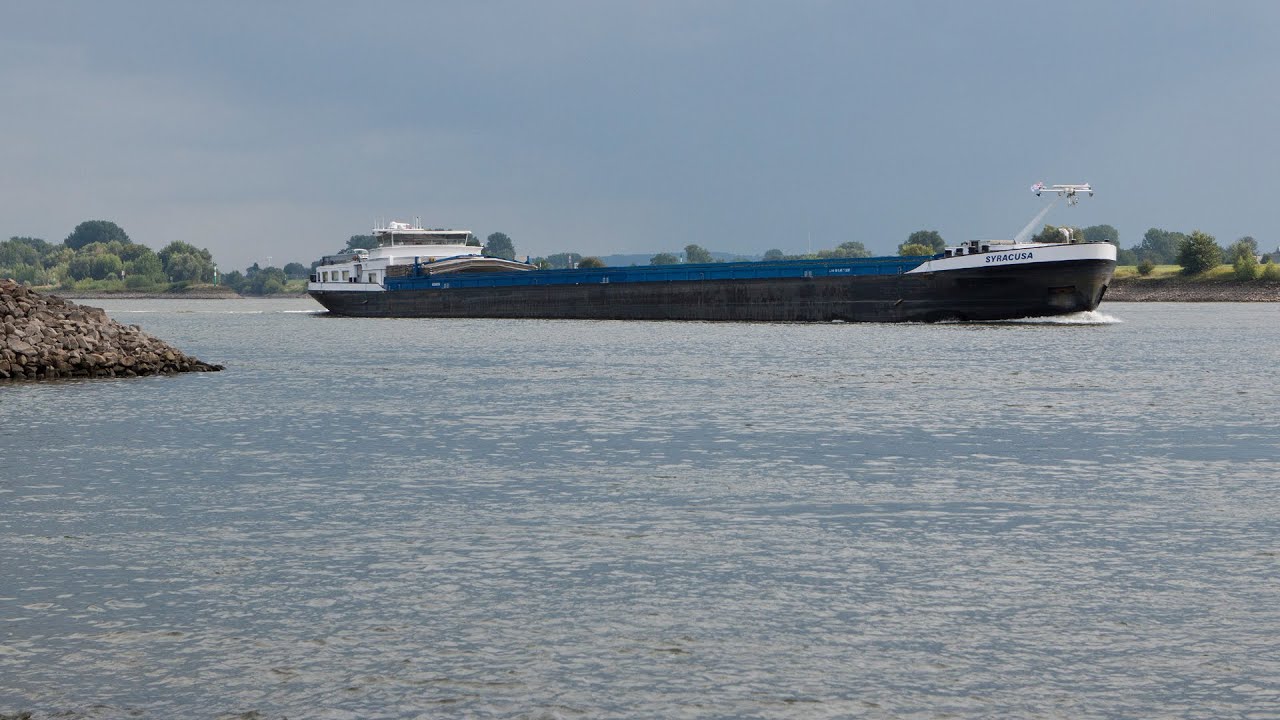 Scheepvaart op de Rijn / Shipspotting on the Rhine / Tolkamer / Bijland / Lobith / shipping / HD