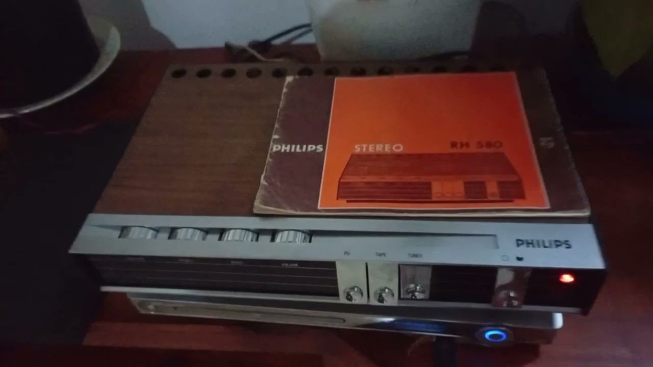 Small but without complexes Philips RH 580 Jbl 52T reproductor de cd si y no, Hi-end de 2 pesos