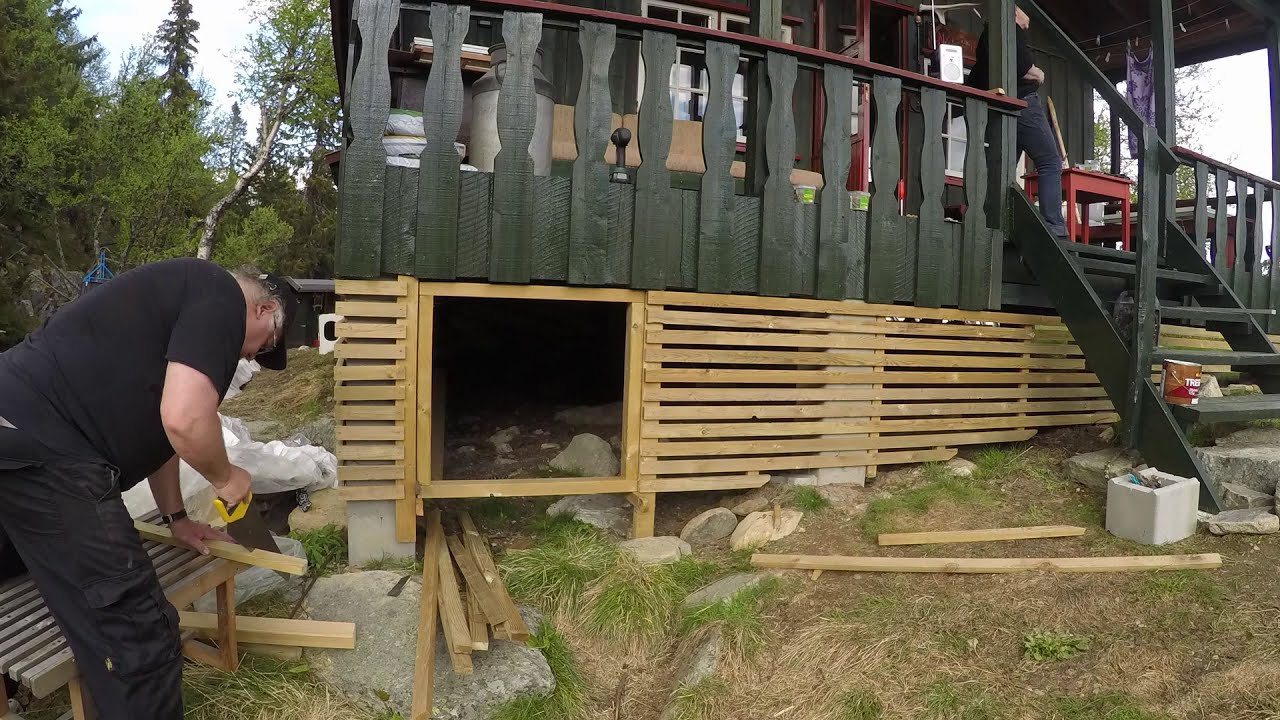 Snekre stakitt gjerde minutt for minutt