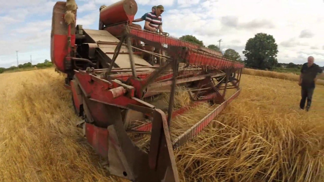 MASSEY HARRIS 780 COMBINE HARVESTER