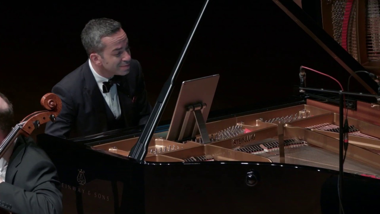 Beethoven: Trio in C minor for Piano Trio, Op. 1, No. 3,  II. Andante cantabile con variazioni