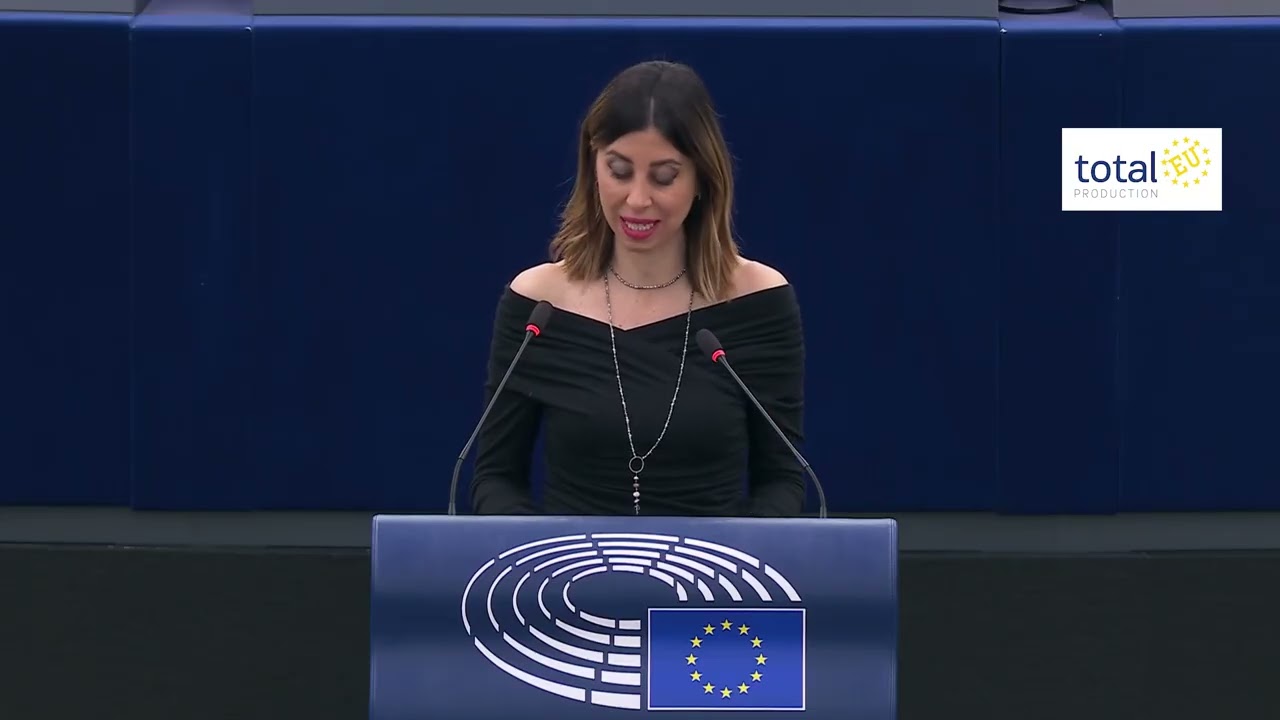 Obesità: Palmisano (M5S), “Non solo diete, ma educazione alimentare ed emotiva nelle scuole”