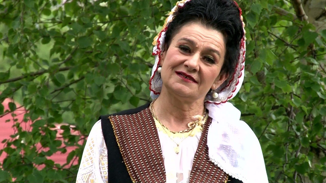 Elena Mimiș Trancă - Neicuta cand treci prin sat