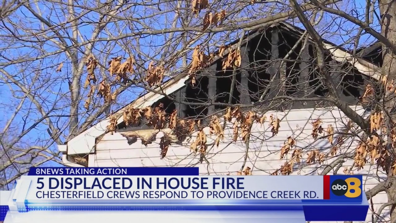 В Честерфилде после распространения пожара на улице пятеро человек остались без крова, что причин...