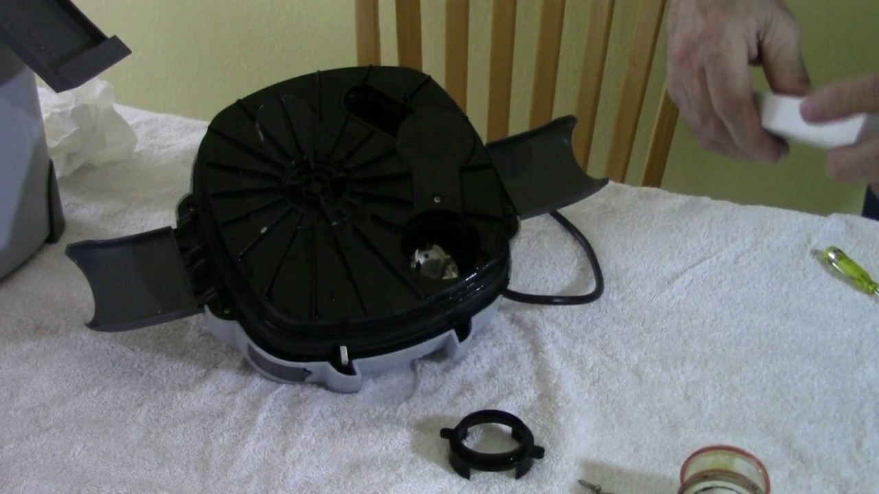 How to Change UV Light in the SunSun Canister Filter