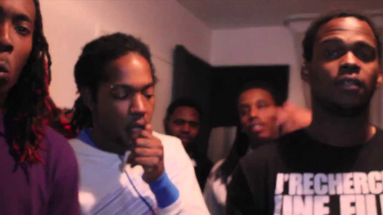 #FREESTYLEDUDIMANCHE  #5  MC FOXE - VATOS BUZZY WEAZY - HOOLI OUTLAW - LAFUZé - NIA -( #AUPIREDESK )